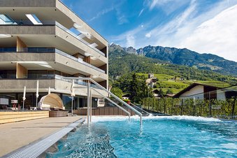 Family Outdoor Whirlpool